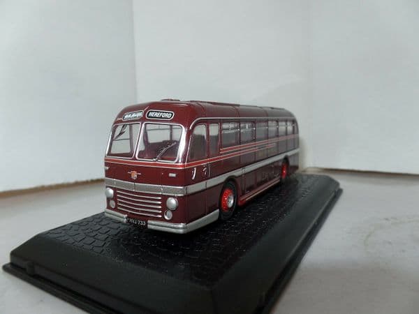 Oxford 76DR003 DR003 1/76 OO Scale Duple Roadmaster Coach Wye Valley Hereford  MIMB